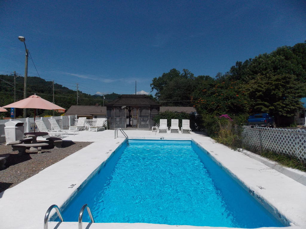 Clarketon Motel - แมกกีวาเลย์ ภายนอก รูปภาพ
